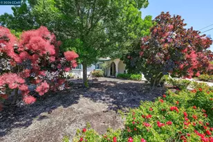 2259 Shasta Ct, Martinez, CA 94553 - Photo 2