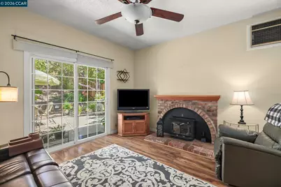 2259 Shasta Ct, Martinez, CA 94553 - Photo 10