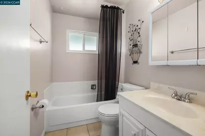 2259 Shasta Ct, Martinez, CA 94553 - Photo 16