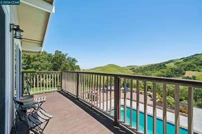 1933 Joseph Dr, Moraga, CA 94556 - Photo 32
