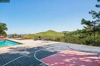 1933 Joseph Dr, Moraga, CA 94556 - Photo 74
