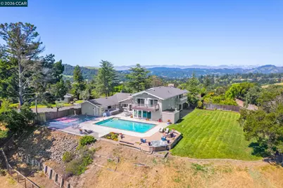 1933 Joseph Dr, Moraga, CA 94556 - Photo 2