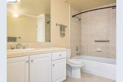 1400 Pinnacle Ct #401, Richmond, CA 94801 - Photo 34