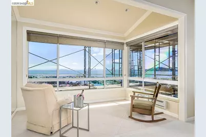 1400 Pinnacle Ct #401, Richmond, CA 94801 - Photo 4