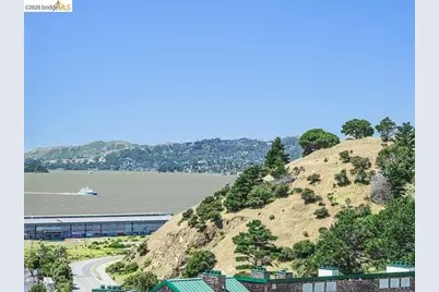 1400 Pinnacle Ct #401, Richmond, CA 94801 - Photo 32