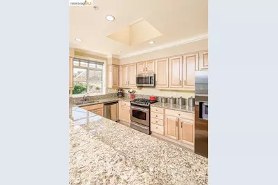 1400 Pinnacle Ct #401, Richmond, CA 94801 - Photo 10