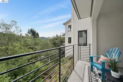 6874 Buckingham Boulevard, Berkeley, CA 94705 - Photo 44