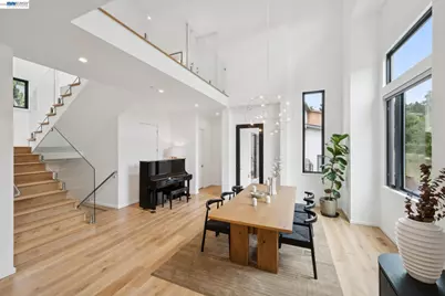 6874 Buckingham Boulevard, Berkeley, CA 94705 - Photo 14