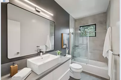 6874 Buckingham Boulevard, Berkeley, CA 94705 - Photo 40