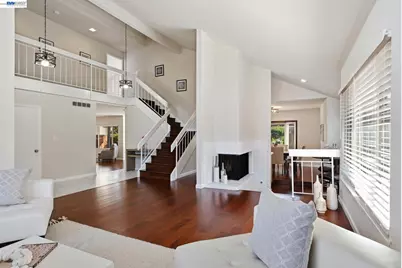 330 Tampa Ct, Foster City, CA 94404 - Photo 8