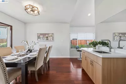 330 Tampa Ct, Foster City, CA 94404 - Photo 18