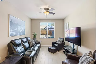 840 Rainbow Ct, Discovery Bay, CA 94505 - Photo 10