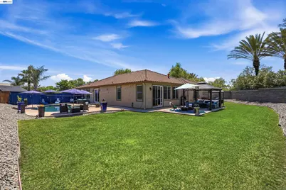 840 Rainbow Ct, Discovery Bay, CA 94505 - Photo 32