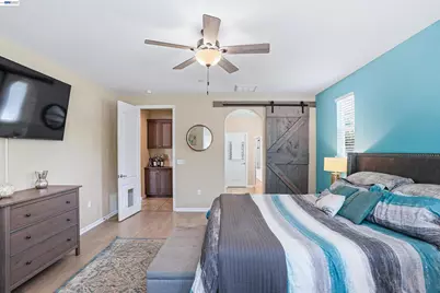 840 Rainbow Ct, Discovery Bay, CA 94505 - Photo 28