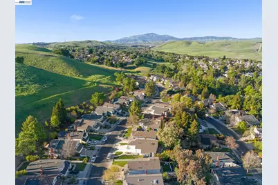 7921 Crossridge Dr, Dublin, CA 94568 - Photo 44