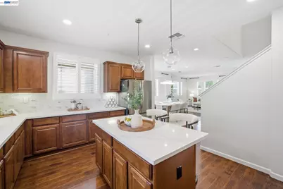 41008 Asilomar Ter, Fremont, CA 94538 - Photo 6