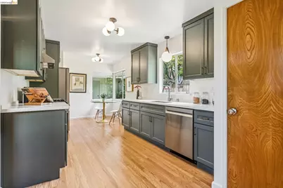 1113 Hillview Rd, Berkeley, CA 94708 - Photo 18