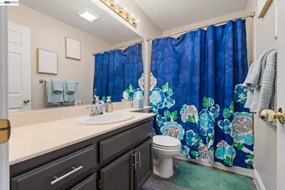 1930 Tahoe Cir, Tracy, CA 95376 - Photo 20