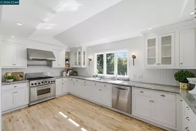 102 Hillcrest Dr, Orinda, CA 94563 - Photo 14