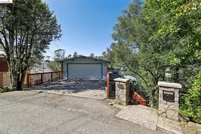 6643 Aitken Dr, Oakland, CA 94611 - Photo 36