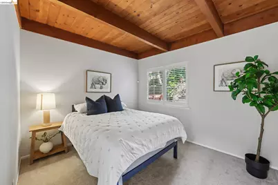 6643 Aitken Dr, Oakland, CA 94611 - Photo 16
