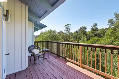 6643 Aitken Dr, Oakland, CA 94611 - Photo 32