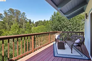 6643 Aitken Dr, Oakland, CA 94611 - Photo 32