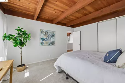 6643 Aitken Dr, Oakland, CA 94611 - Photo 28
