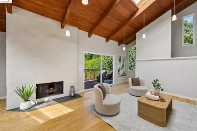 6643 Aitken Dr, Oakland, CA 94611 - Photo 2