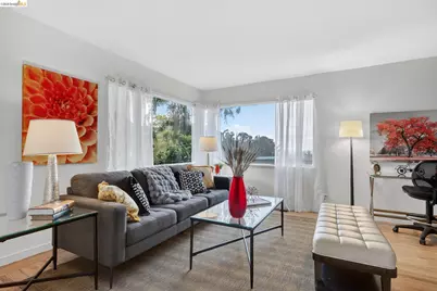 1825 Highland Pl #1827, Berkeley, CA 94709 - Photo 2