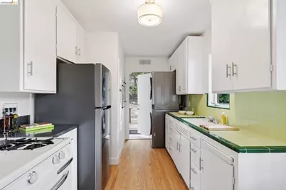 1825 Highland Pl #1827, Berkeley, CA 94709 - Photo 8