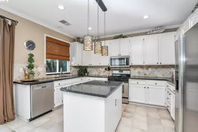 1372 Fruitwood Way, Tracy, CA 95376 - Photo 12