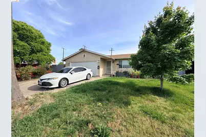 10046 Lincoln Village Dr, Sacramento, CA 95827 - Photo 1