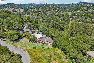 26 Oak Rd, Orinda, CA 94563 - Photo 50