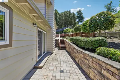 26 Oak Rd, Orinda, CA 94563 - Photo 42