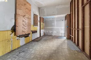 1528 International Blvd, Oakland, CA 94606 - Photo 18
