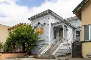 1528 International Blvd, Oakland, CA 94606 - Photo 1