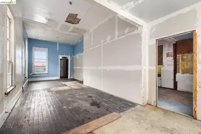 1528 International Blvd, Oakland, CA 94606 - Photo 12