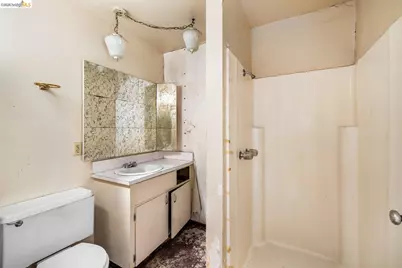 1528 International Blvd, Oakland, CA 94606 - Photo 20