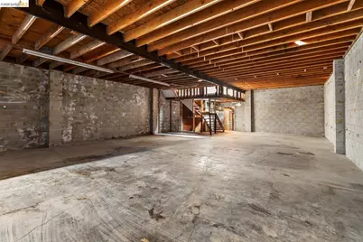 1528 International Blvd, Oakland, CA 94606 - Photo 6