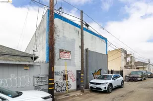 1528 International Blvd, Oakland, CA 94606 - Photo 1