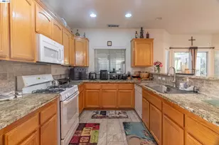 4227 Bayonne Ct, Stockton, CA 95206 - Photo 6