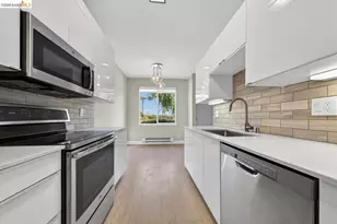 91 Schooner Ct, Richmond, CA 94804 - Photo 12