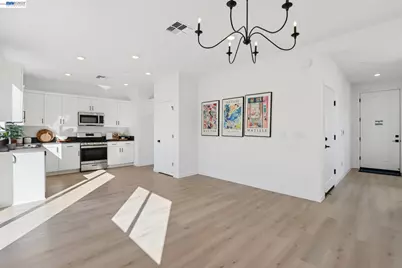 852 Pecan Tree Ln, Galt, CA 95632 - Photo 4