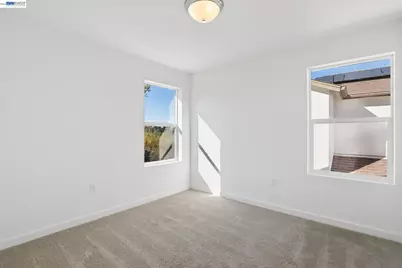 852 Pecan Tree Ln, Galt, CA 95632 - Photo 16