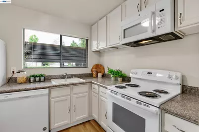 42915 Corte Verde, Fremont, CA 94539 - Photo 8