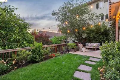 306 Wildwood Ave, Piedmont, CA 94611 - Photo 2