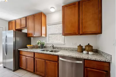820 Madison St, Albany, CA 94706 - Photo 22