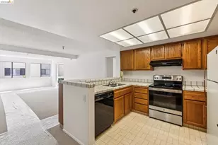 545 Pierce St, Albany, CA 94706 - Photo 12