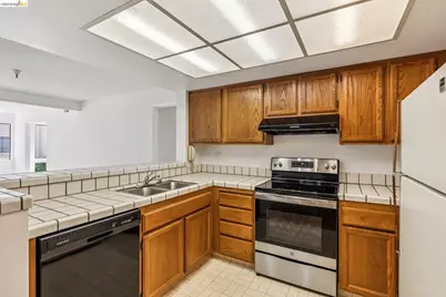 545 Pierce St #2307, Albany, CA 94706 - Photo 6